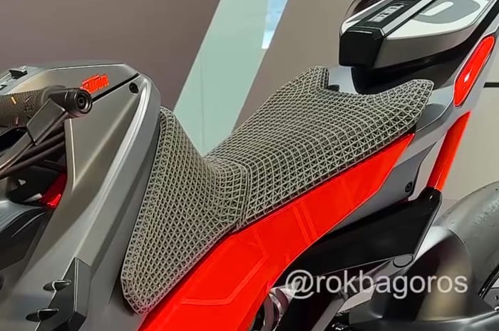 KTM E-Duke seen for the first time